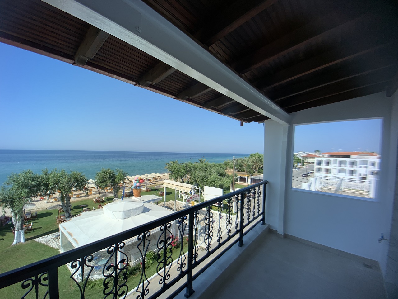 Flogita Rooms, Nea Flogita